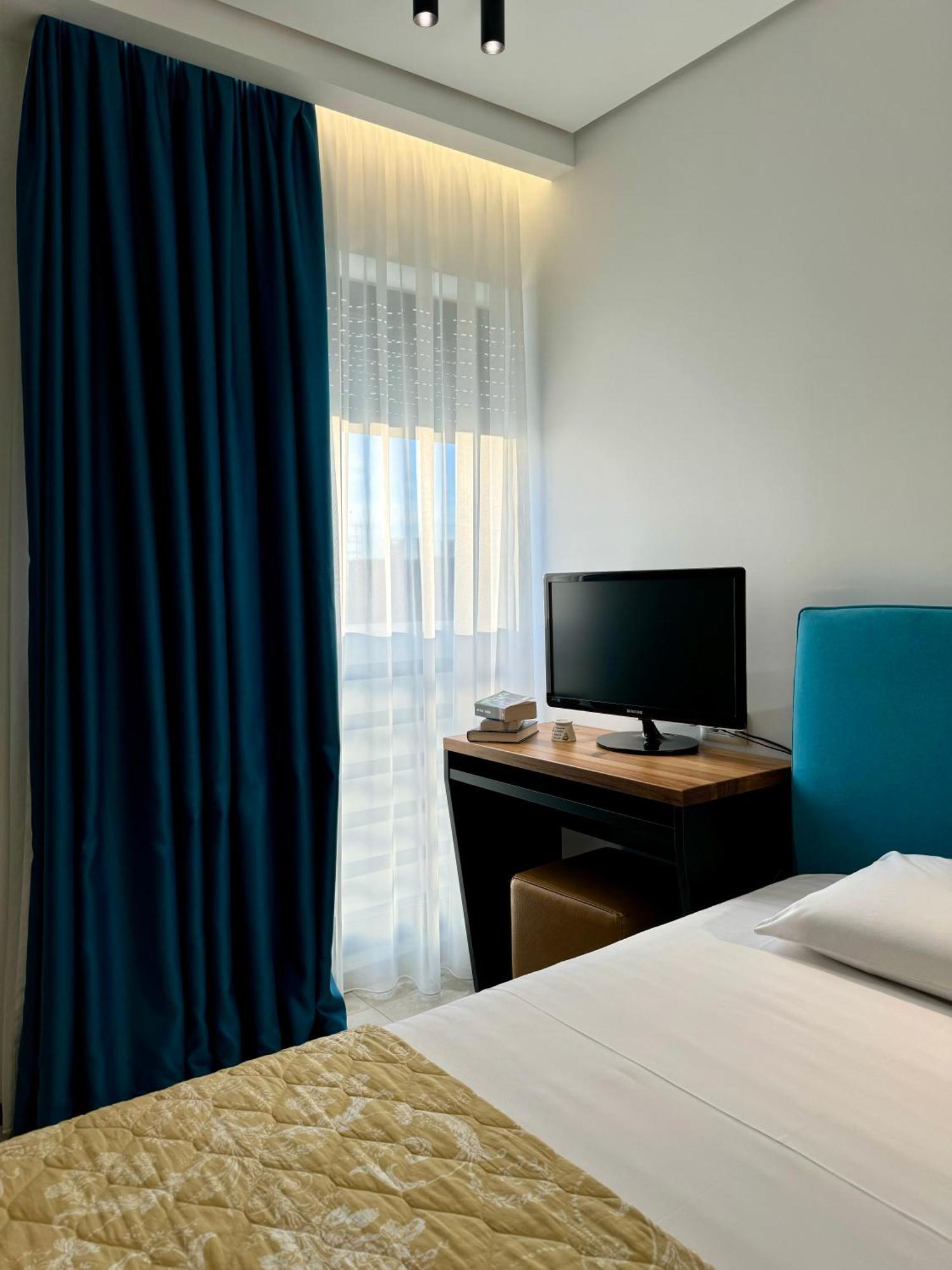 "Superattico" - Central Tirana Gorgeous Penthouse, Free Parking Exterior photo